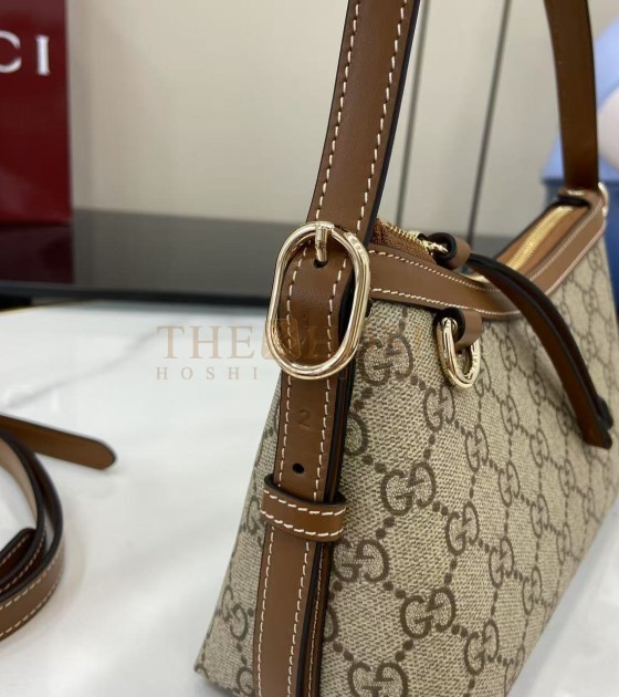 Gvc*1 GG Emblem Fall Collection Beige Ebony GG Canvas Shoulder Bag 22*14*8cm Master Quality