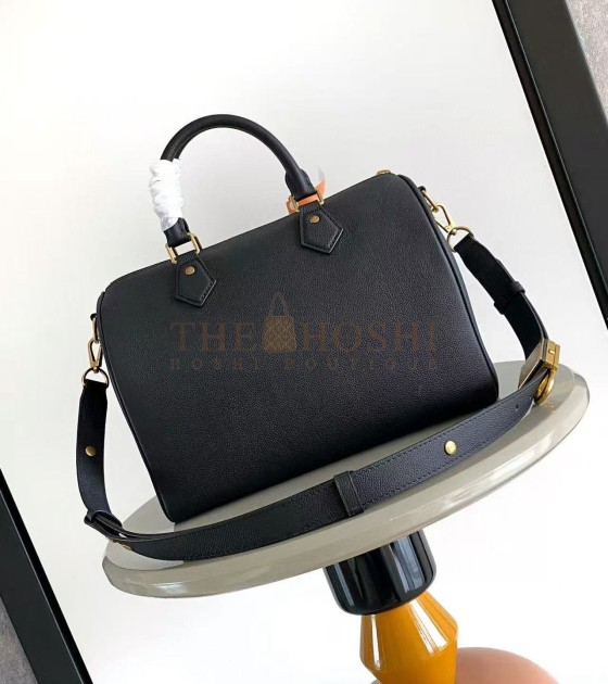 L0vis Vvtt0n LV M24891 Black Cowhide Leather Key Pouch 17×30×21cm Master Quality