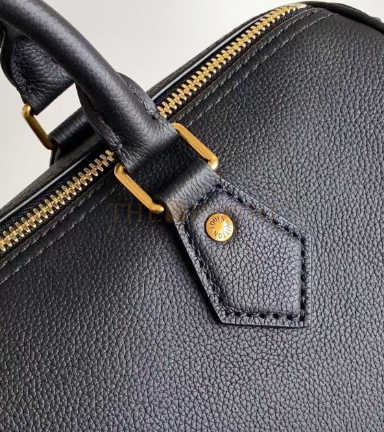 L0vis Vvtt0n LV M24891 Black Cowhide Leather Key Pouch 17×30×21cm Master Quality