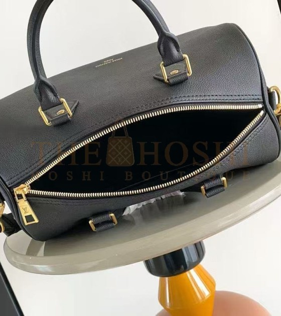 L0vis Vvtt0n LV M24891 Black Cowhide Leather Key Pouch 17×30×21cm Master Quality