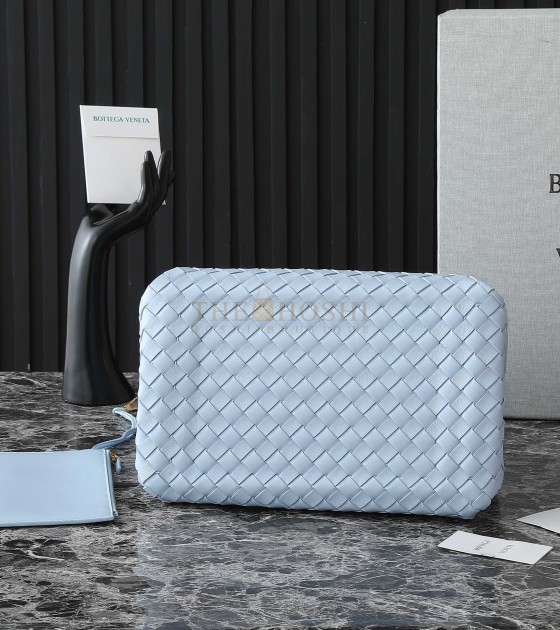 B0tt*ga Ven*ta Parachute Bag in Fondant Intrecciato Lambskin Size 30*26*20CM Master Quality