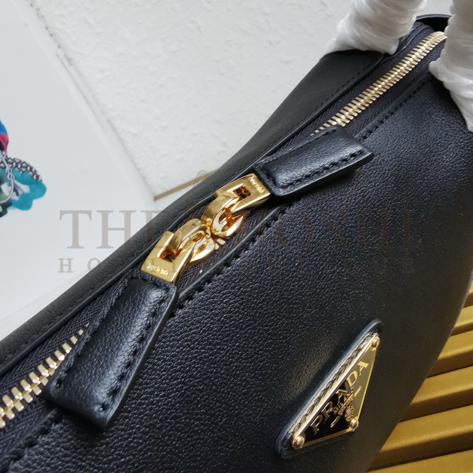 Pra*a Shoulder Bag in Black Calfskin with Triangle Logo Master Quality