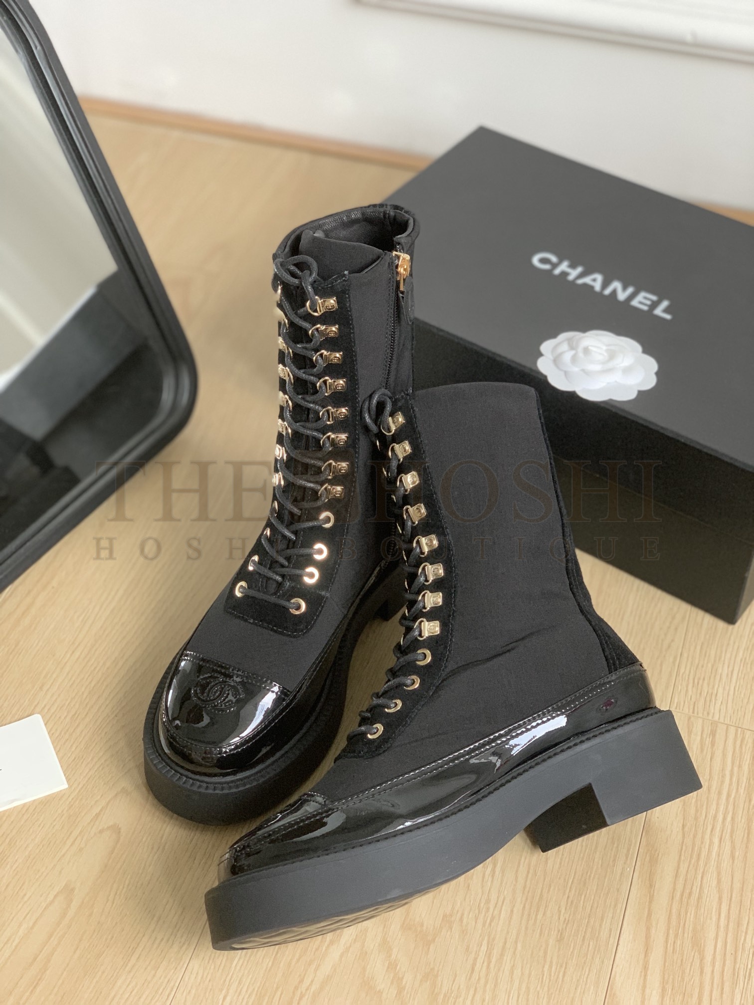 Ch**el BLACK GLOSSY ZIPPER BOOTS WITH GOLD ACCENTS SHOES Master Quality