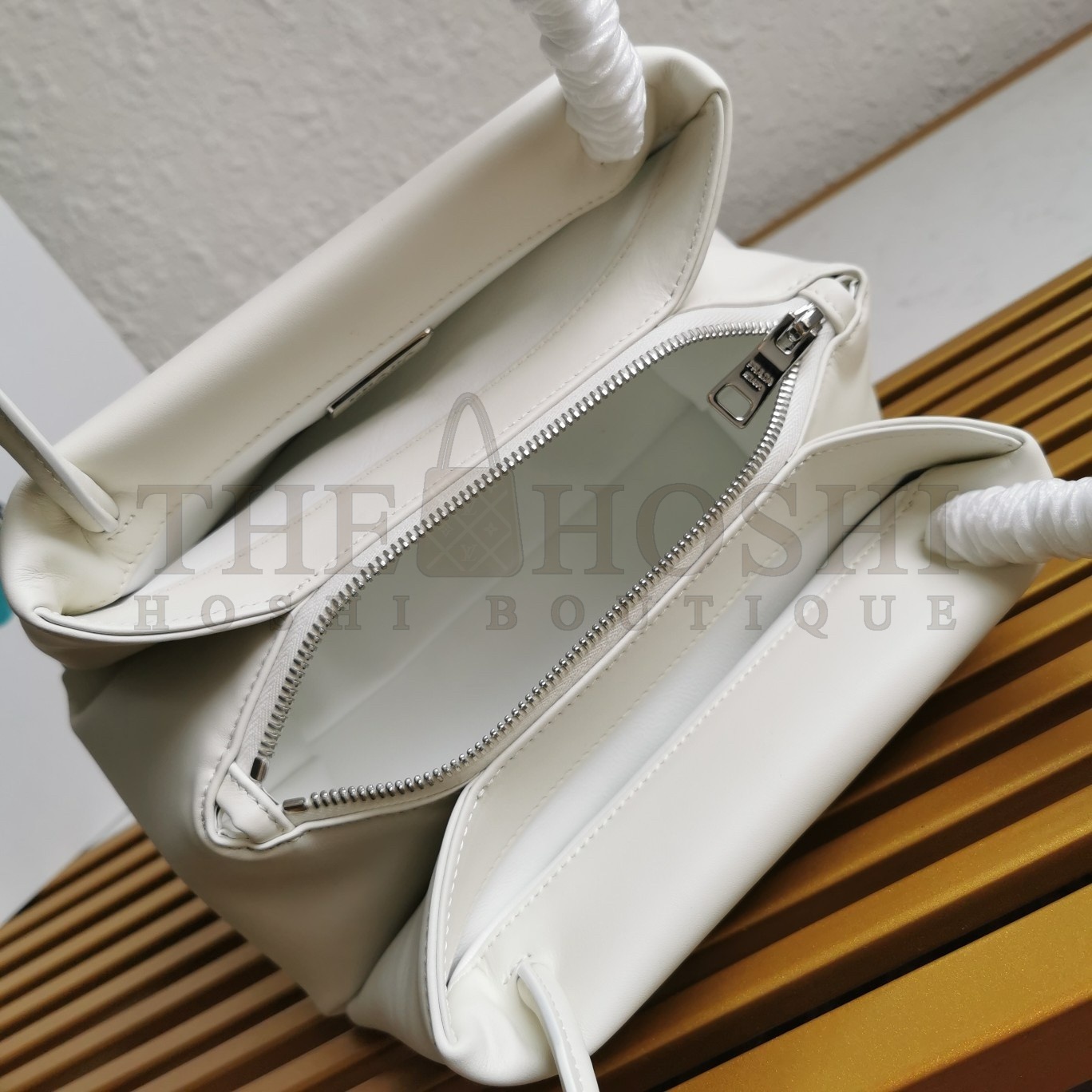 Pra*a S*pernova Small Shoulder Bag In White Leather Master Quality