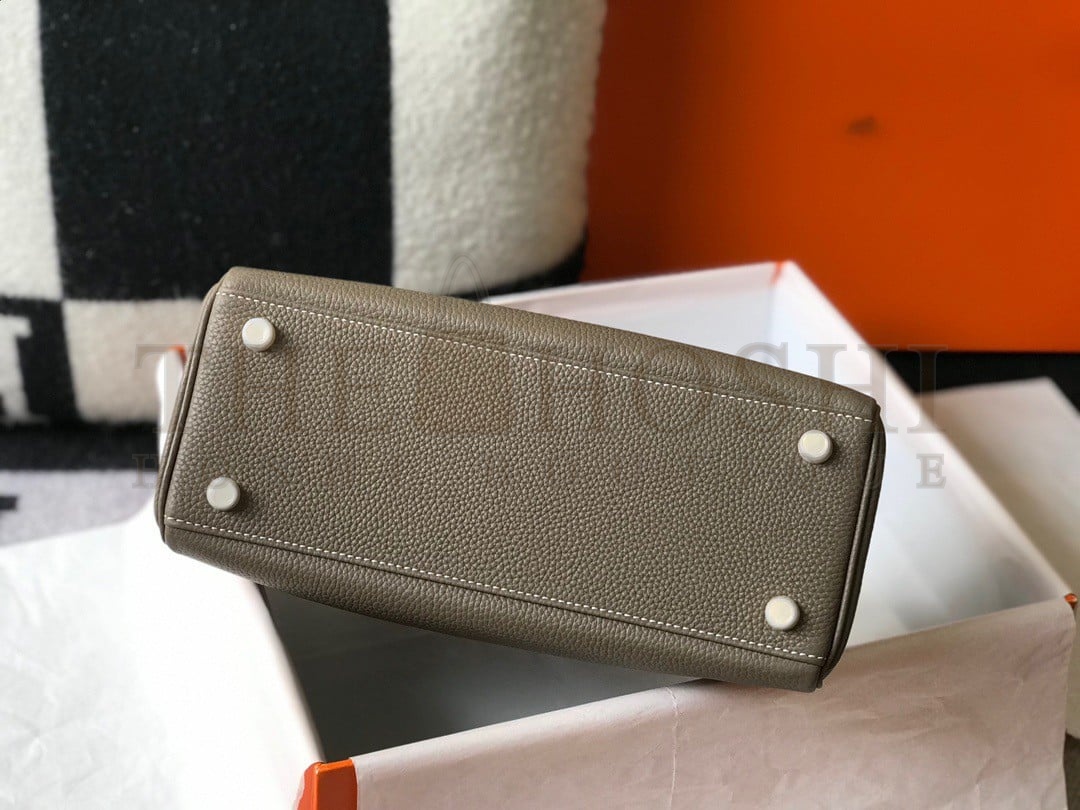 H**me5 Kelly 25cm Retourne Bag in Taupe Clemence Leather GHW Master Quality