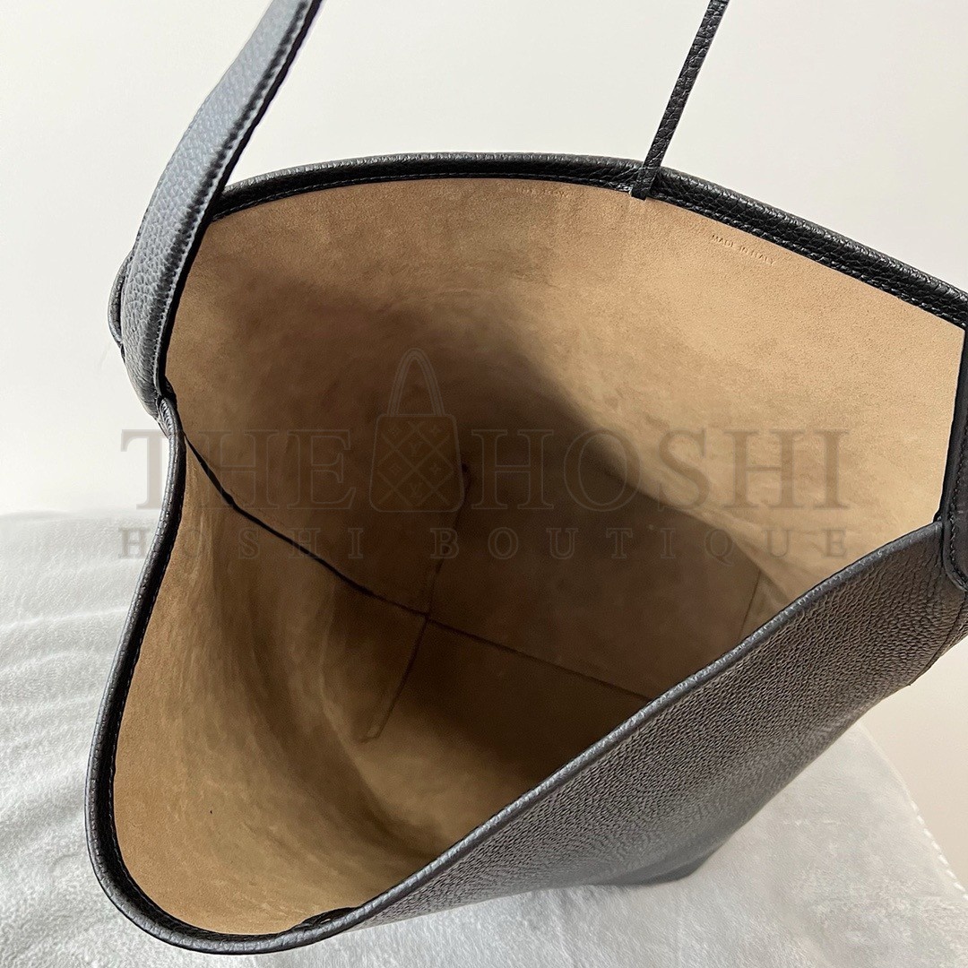 The R0w Large N/S Park Tote in Black Grained Leather Master Quality