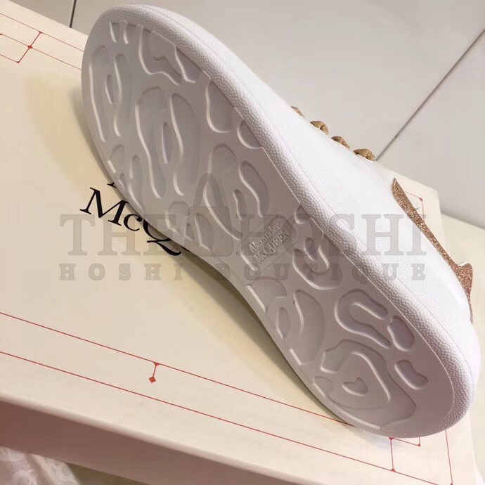 A1exa*der Mcqv*en Women