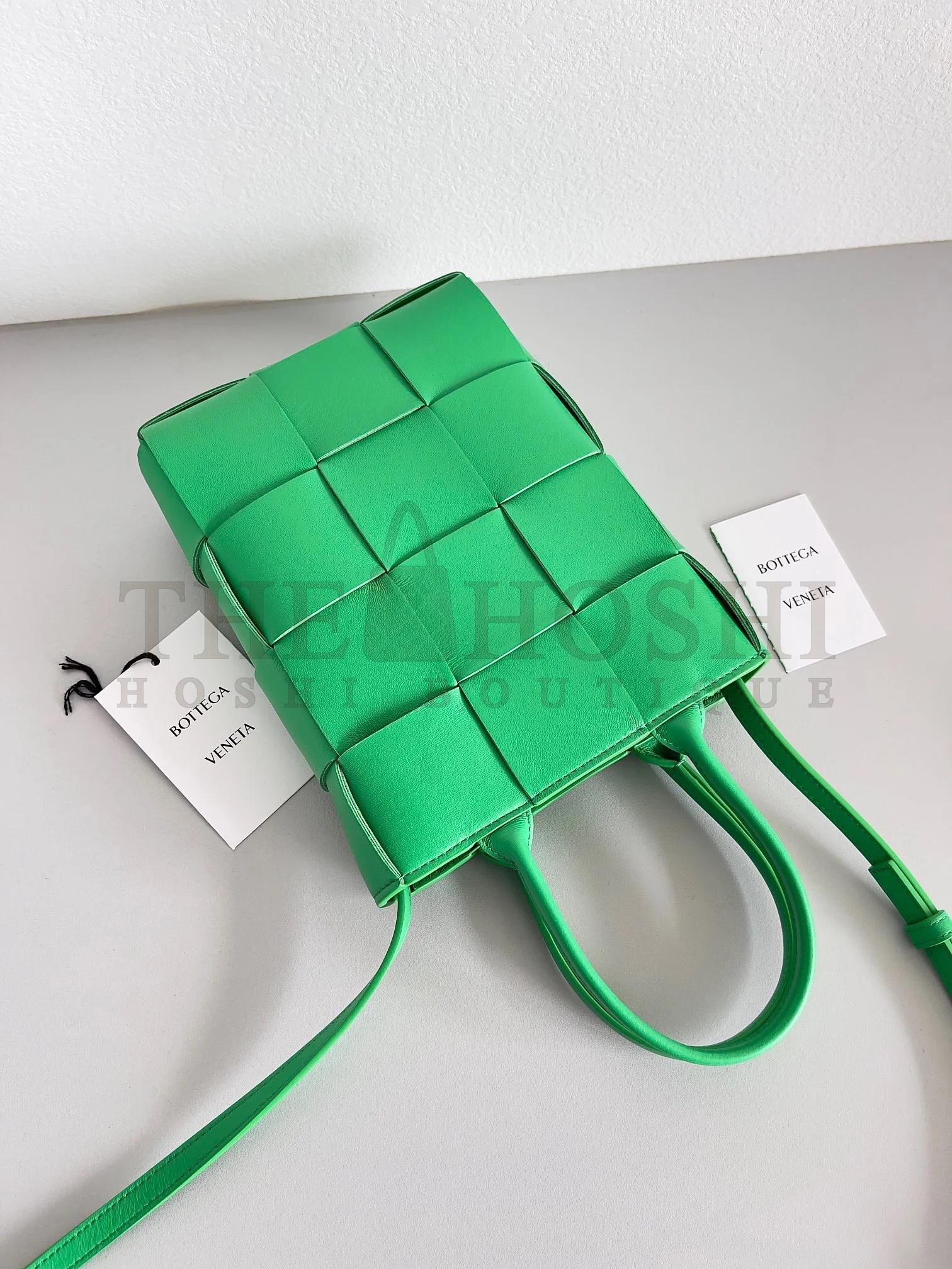 B0tt*ga Ven*ta Cassette Mini Tote Bag In Parakeet Lambskin Master Quality