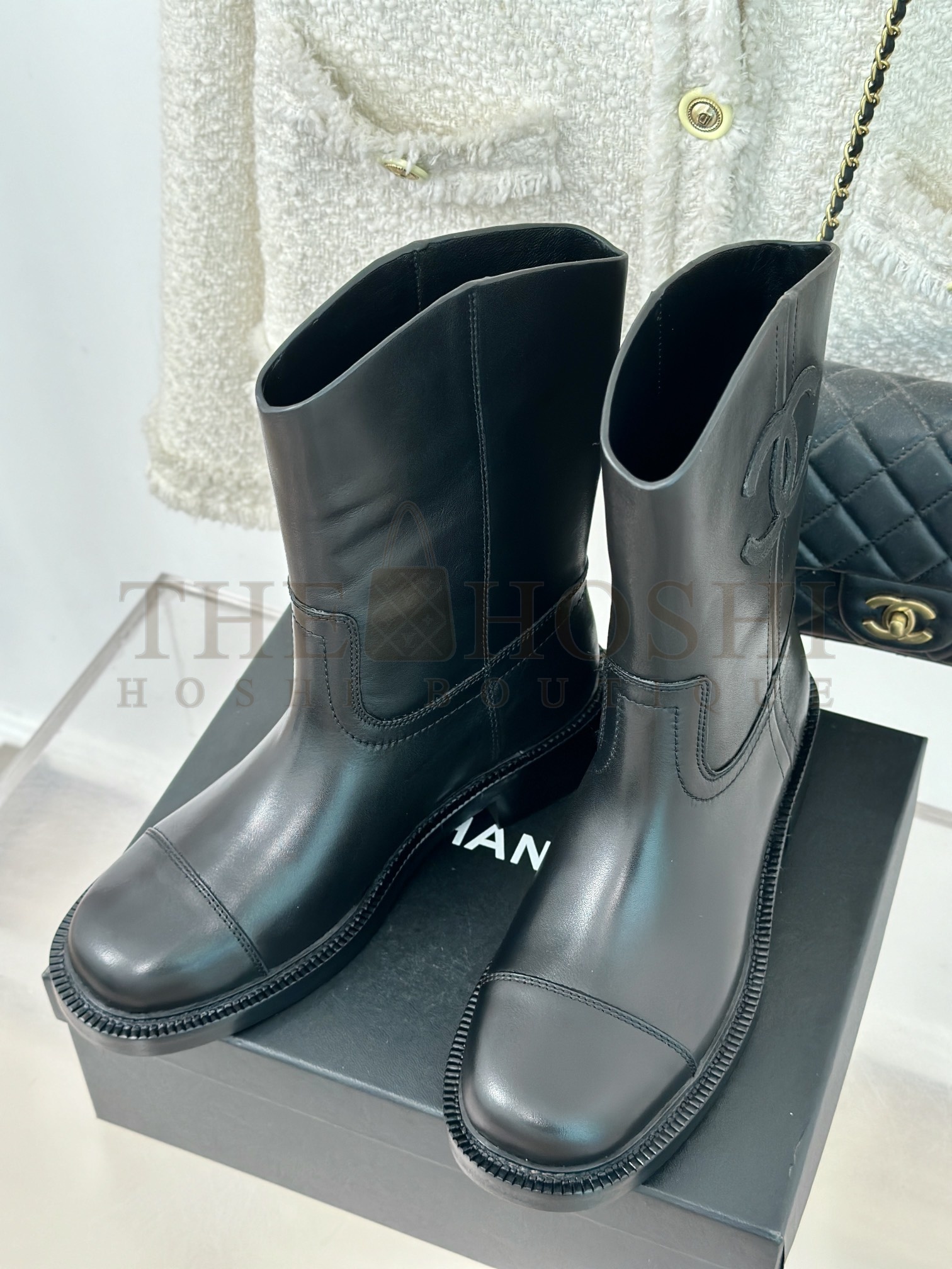 Ch**el boots Master Quality