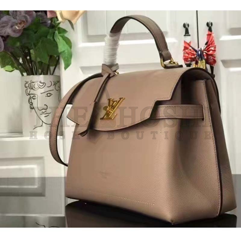 L0vis Vvtt0n LV Women Lockme Ever MM Handbag Beige Soft Grained Calfskin Master Quality