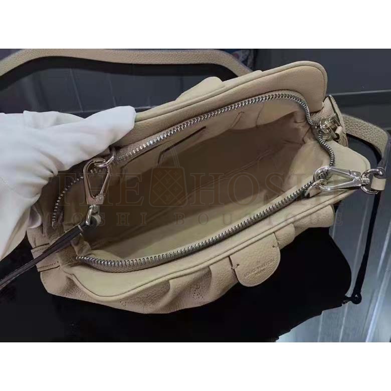 L0vis Vvtt0n LV Women Scala Mini Pouch Coquille Mahina Perforated Calf Leather Master Quality