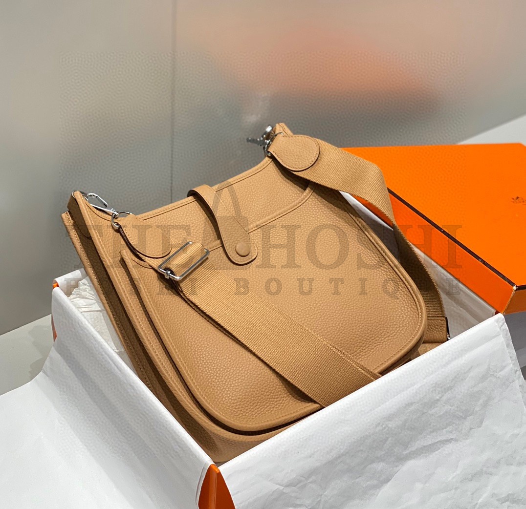 H**me5 Evelyne III 29 Bag in Chai Clemence Leather Master Quality