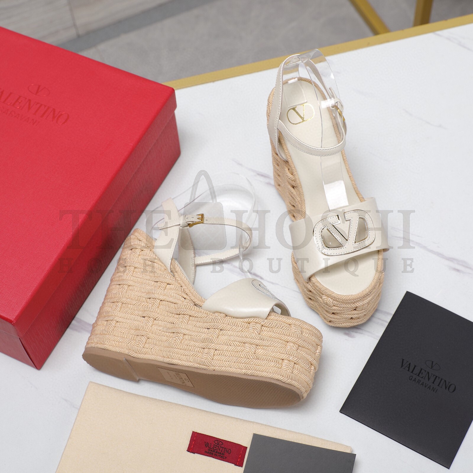 Va1e*ntin0 VLogo Cut-out Espadrille Wedge Sandals in White Leather Master Quality