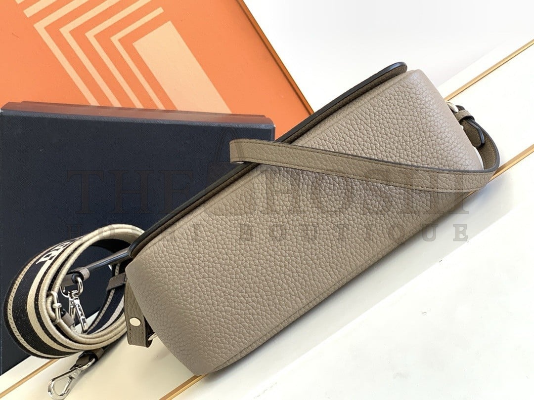 Pra*a Flap Shoulder Bag in Grey Grained Leather Master Quality