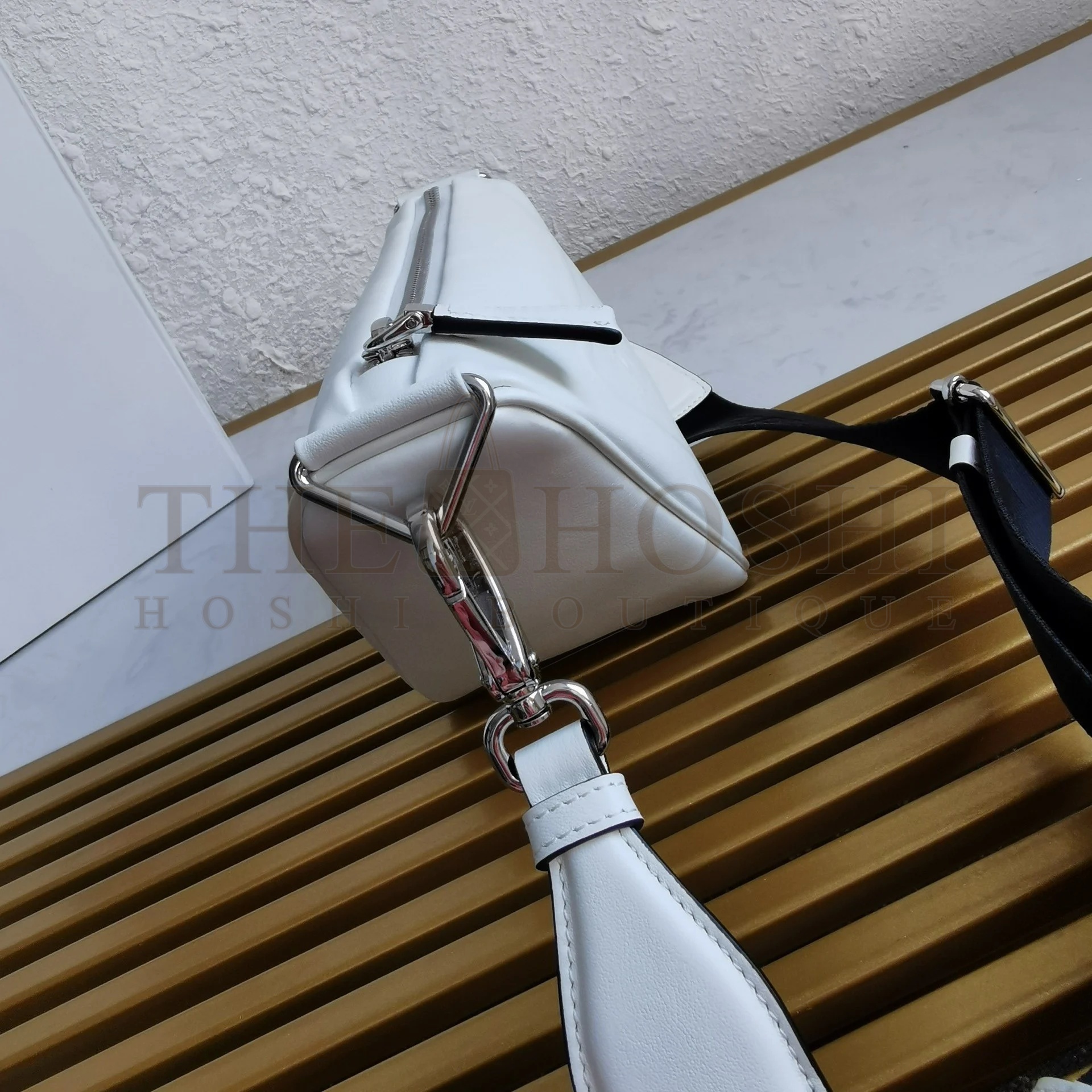 Pra*a Triangle Shoulder Bag In White Calfskin Master Quality