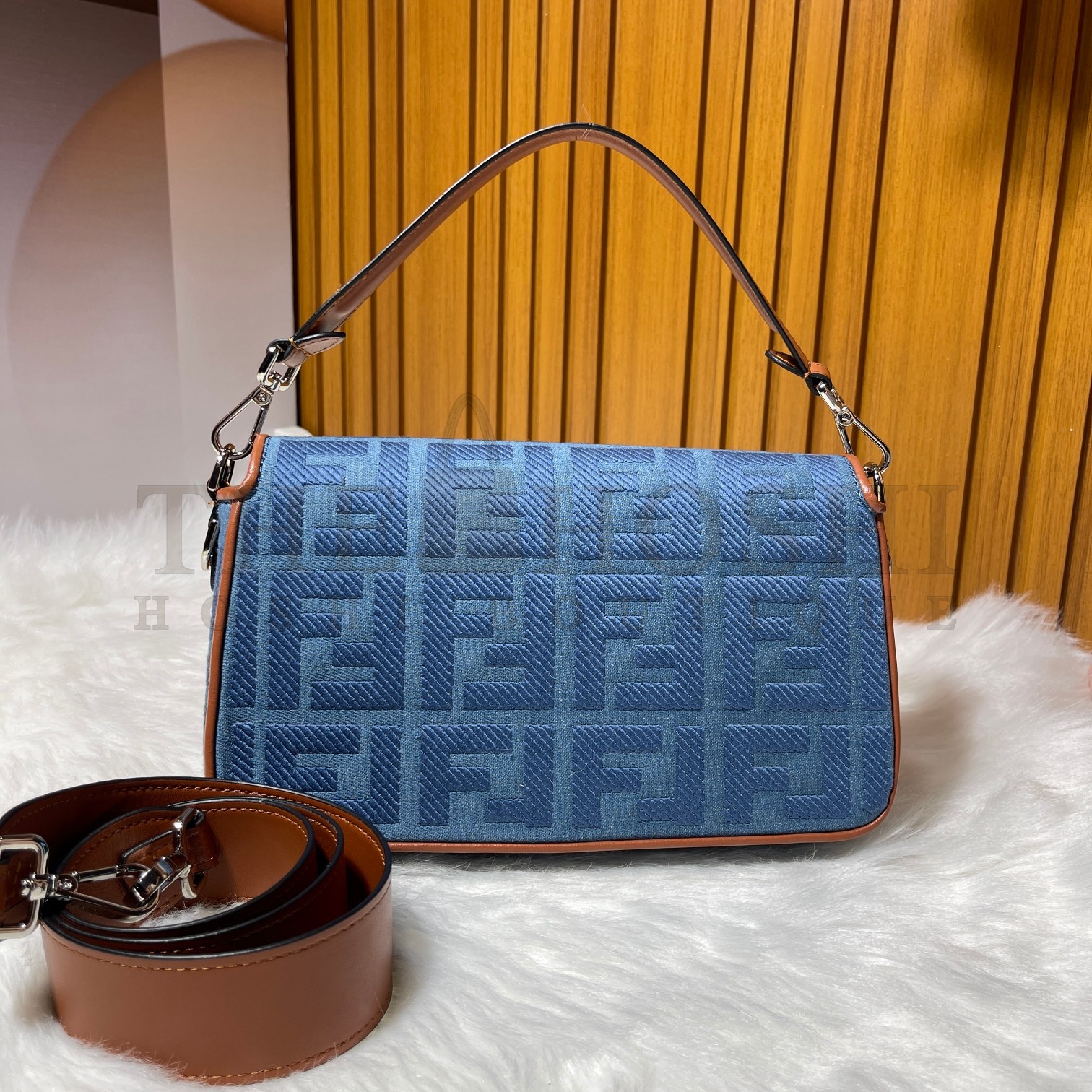 Baguette F**di BAG Size: 26x15x5cm Master Quality