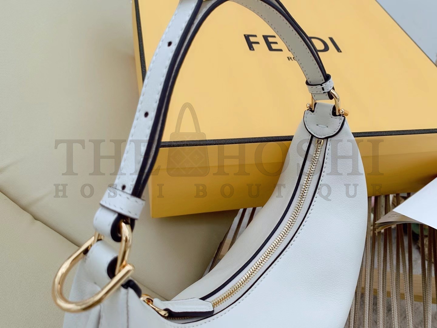 F**di F**digraphy Small Hobo Bag In White Leather Master Quality