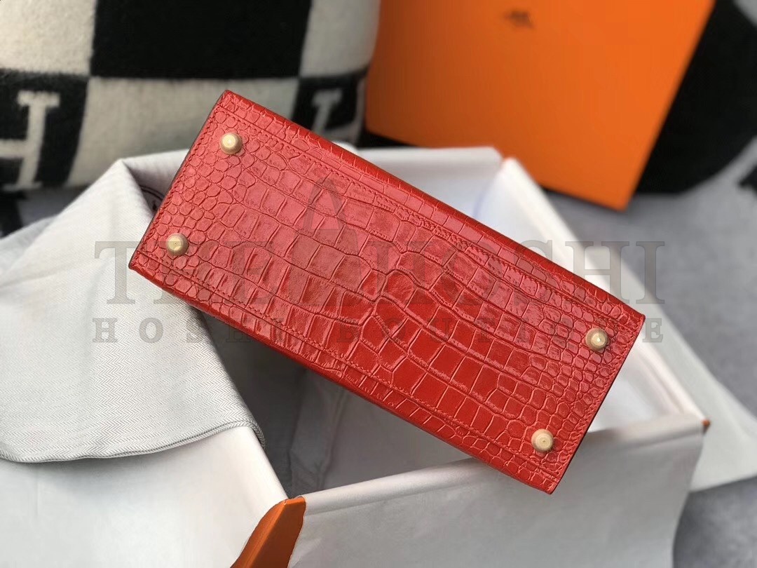 H**me5 Kelly 28cm Bag In Red Embossed Crocodile GHW Master Quality
