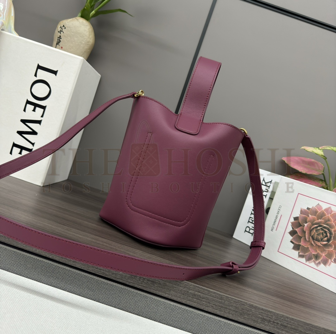 L0ew* Mini Pebble Bucket Bag in Calfskin Master Quality