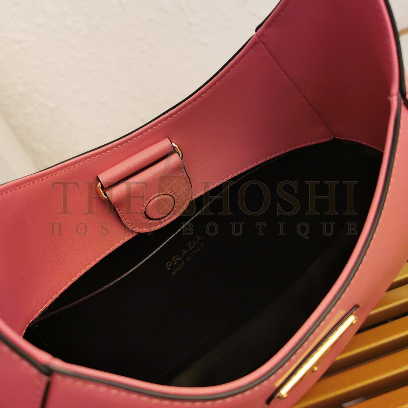 Pra*a Shoulder Bag in Pink Leather Master Quality