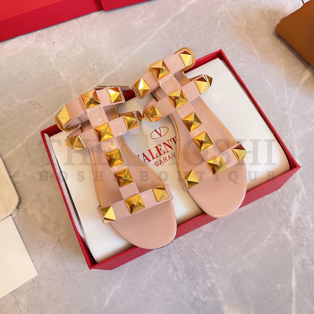 Va1e*ntin0 Roman Stud Flat Sandals In Rose Cannelle Calfskin Master Quality