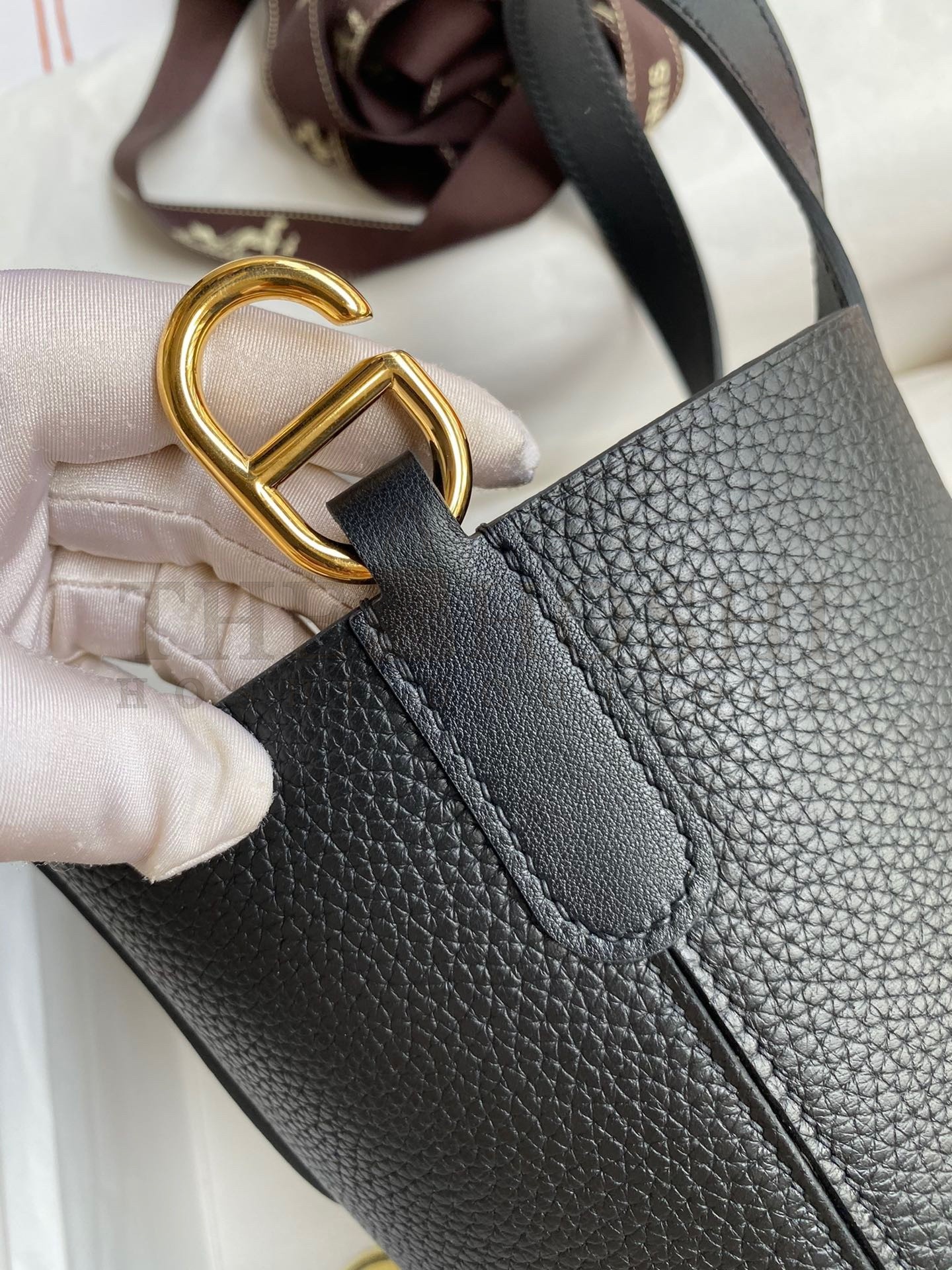 H**me5 In The Loop 18 Handmade Bag in Black Clemence Leather Master Quality