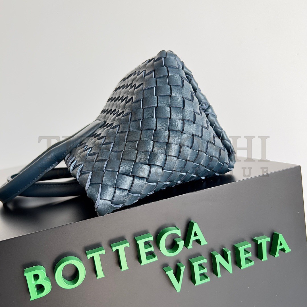 B0tt*ga Ven*ta Cabat Mini Bag In Navy Blue Intrecciato Lambskin Master Quality