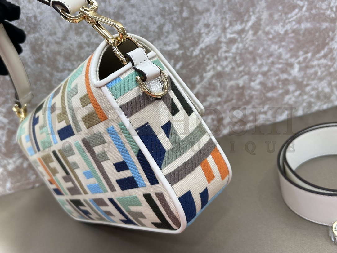 F**di Baguette bag 26x13x6cm Master Quality