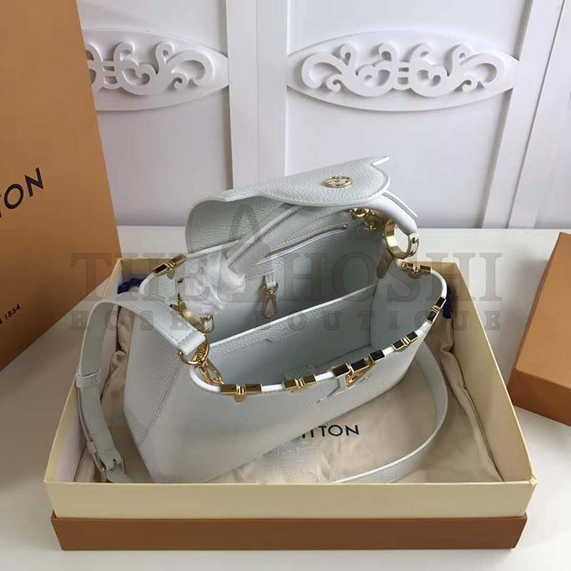 L0vis Vvtt0n LV Women Capucines BB Handbag Taurillon Leather-White Master Quality