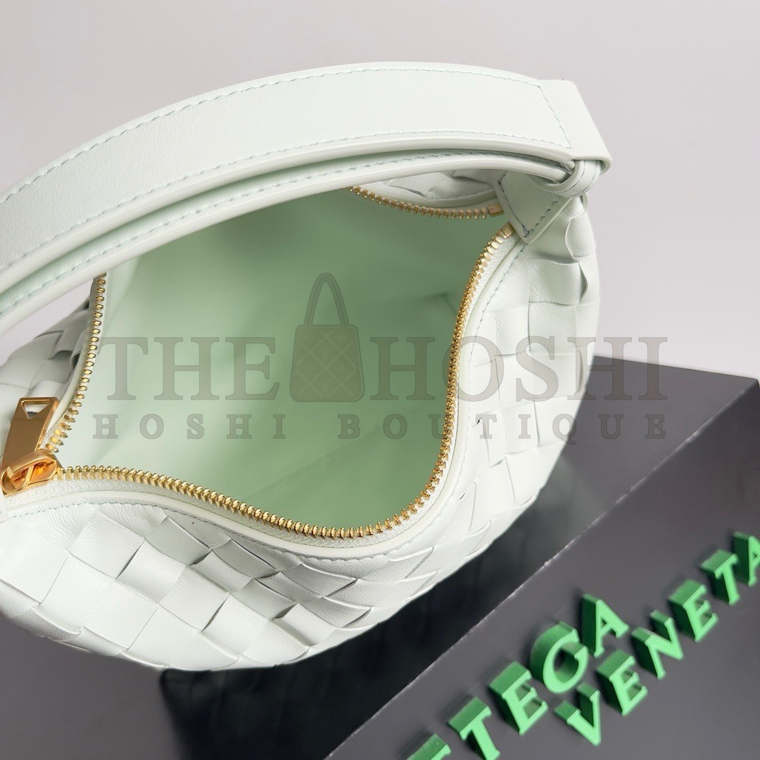 B0tt*ga Ven*ta Mini Wallace Bag in Glacier Intrecciato Calfskin Master Quality