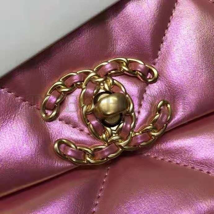 Ch**el Women 19 Flap Bag Lambskin Gold Silver-Tone & Ruthenium-Finish Metal Coral Master Quality