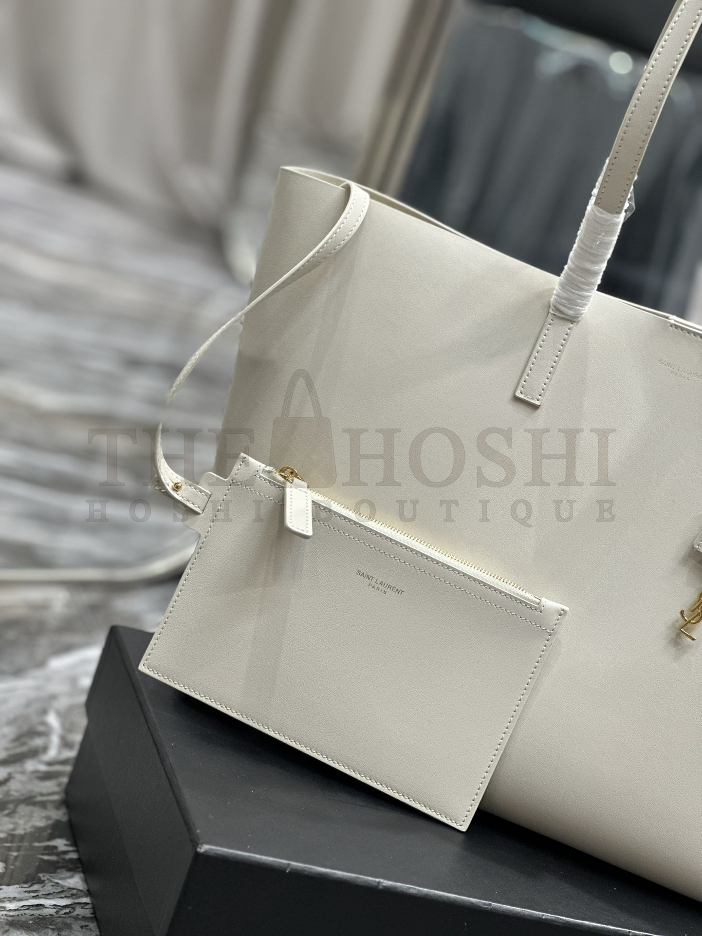 Sa1nt Lau*nt Shopping Tote Bag in White Leather Master Quality