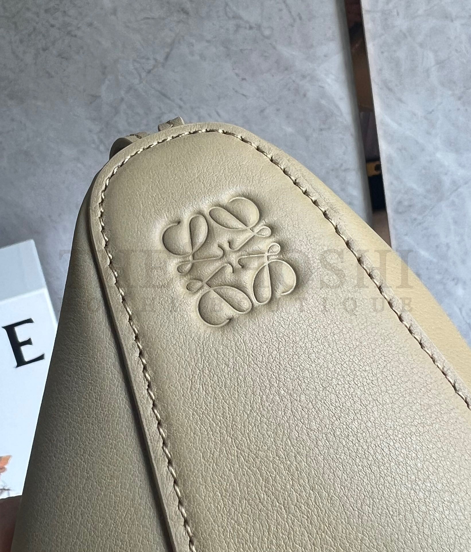 L0ew* Mini Hammock Hobo Bag in Clay Green Calfskin Master Quality