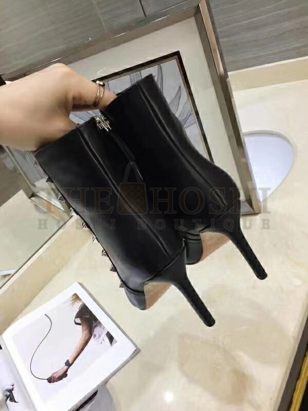 Va1e*ntin0 Black Rockstud Heeled Ankle Boots 85mm Master Quality