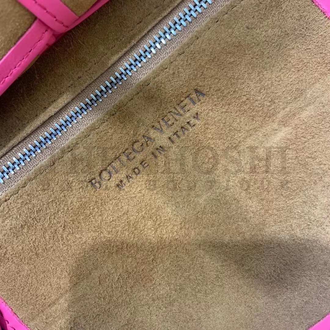B0tt*ga Ven*ta Mini Arco Bag In Pink Intrecciato Leather Master Quality