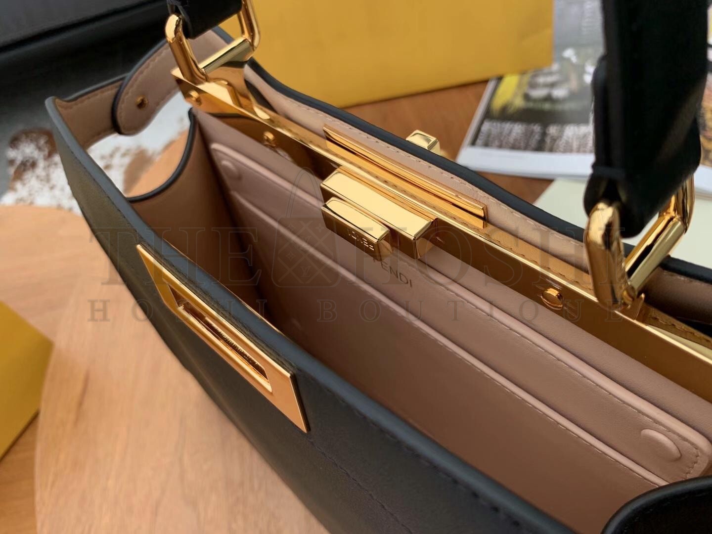 F**di Peekaboo ISeeU Medium Bag In Black Calfskin Master Quality