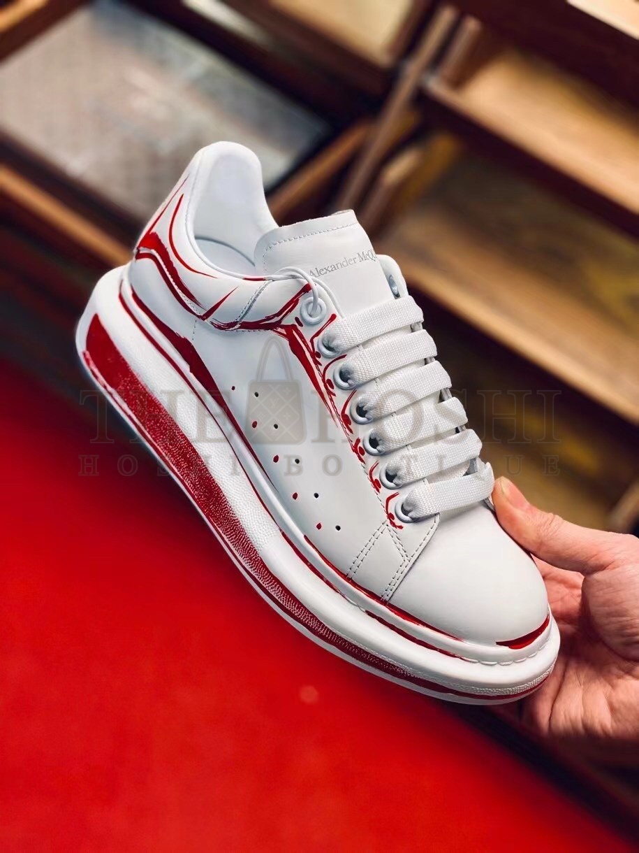 A1exa*der Mcqv*en Men