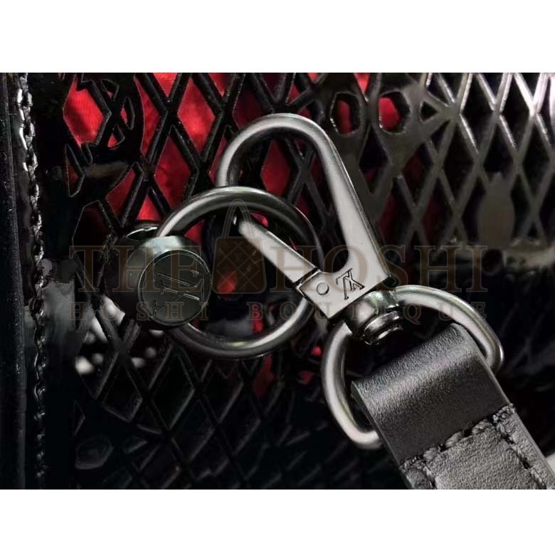 L0vis Vvtt0n LV Women Cannes Handbag Black Patent Calfskin Cowhide Leather Master Quality