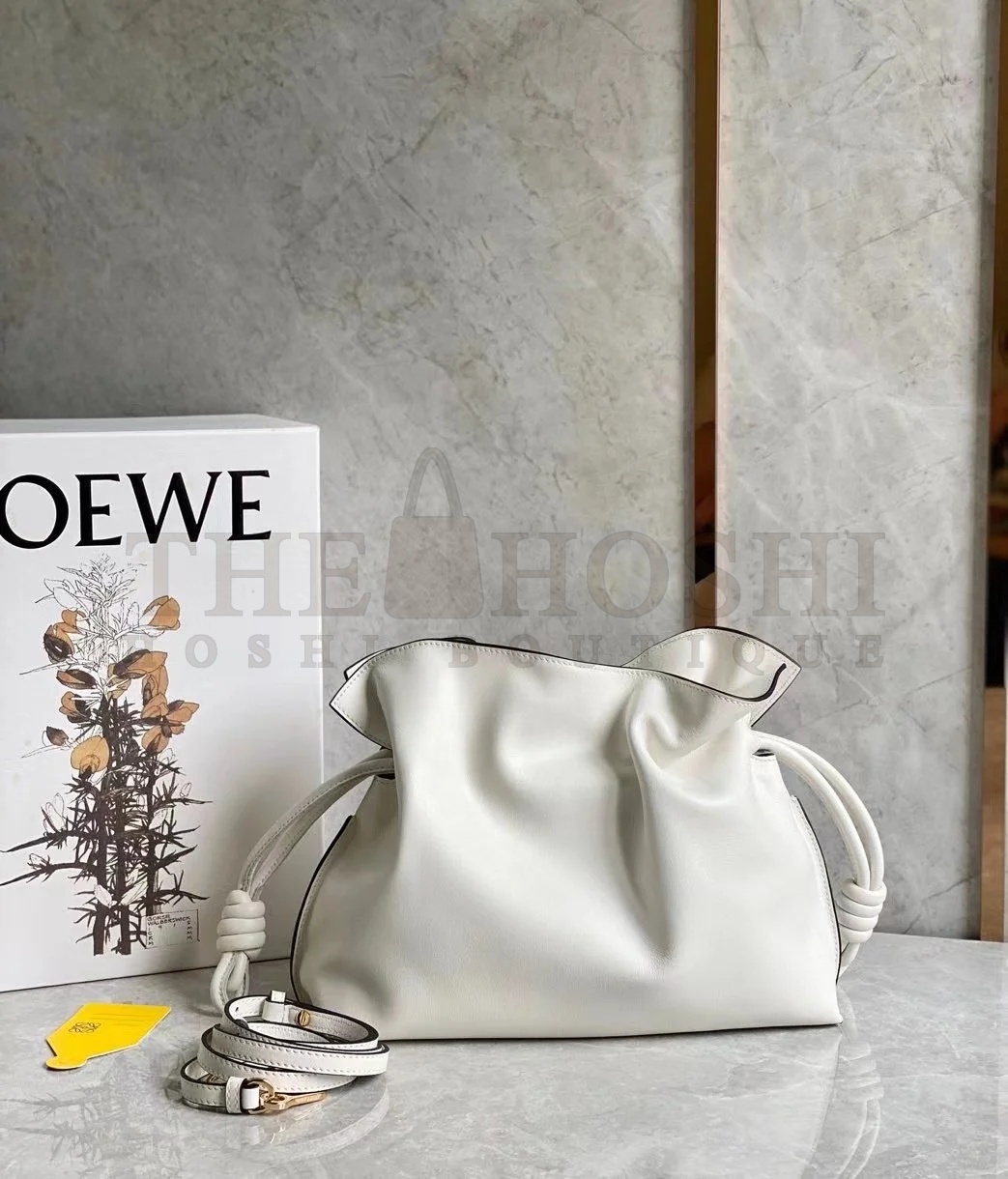 L0ew* Flamenco Clutch Bag In White Calfskin Master Quality