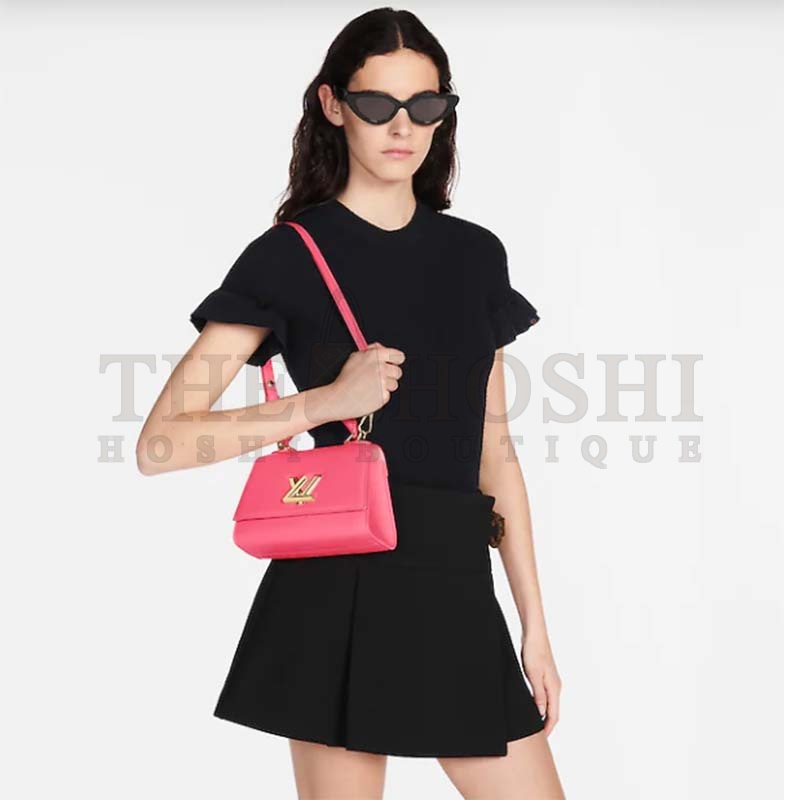 L0vis Vvtt0n LV Women Twist One Handle BB Handbag Dragon Fruit Pink Taurillon Master Quality