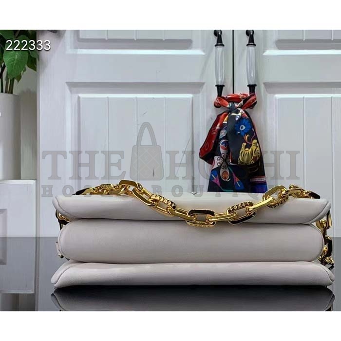 L0vis Vvtt0n LV Women Coussin BB Handbag Tricolor Bag Beige Lambskin Master Quality