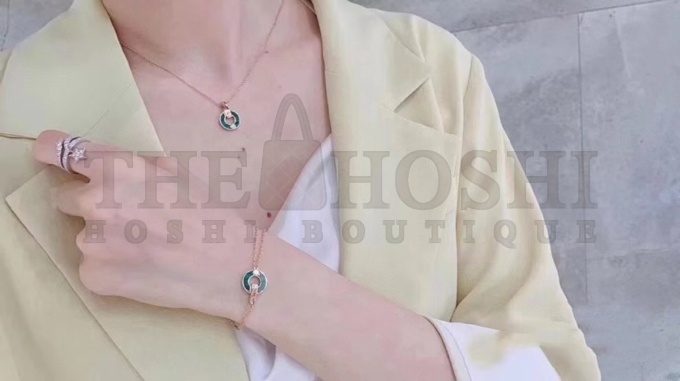 Bv1g*ai Bv1g*ai NECKLACE, White Mother-of-Pearl & Turquoise Master Quality