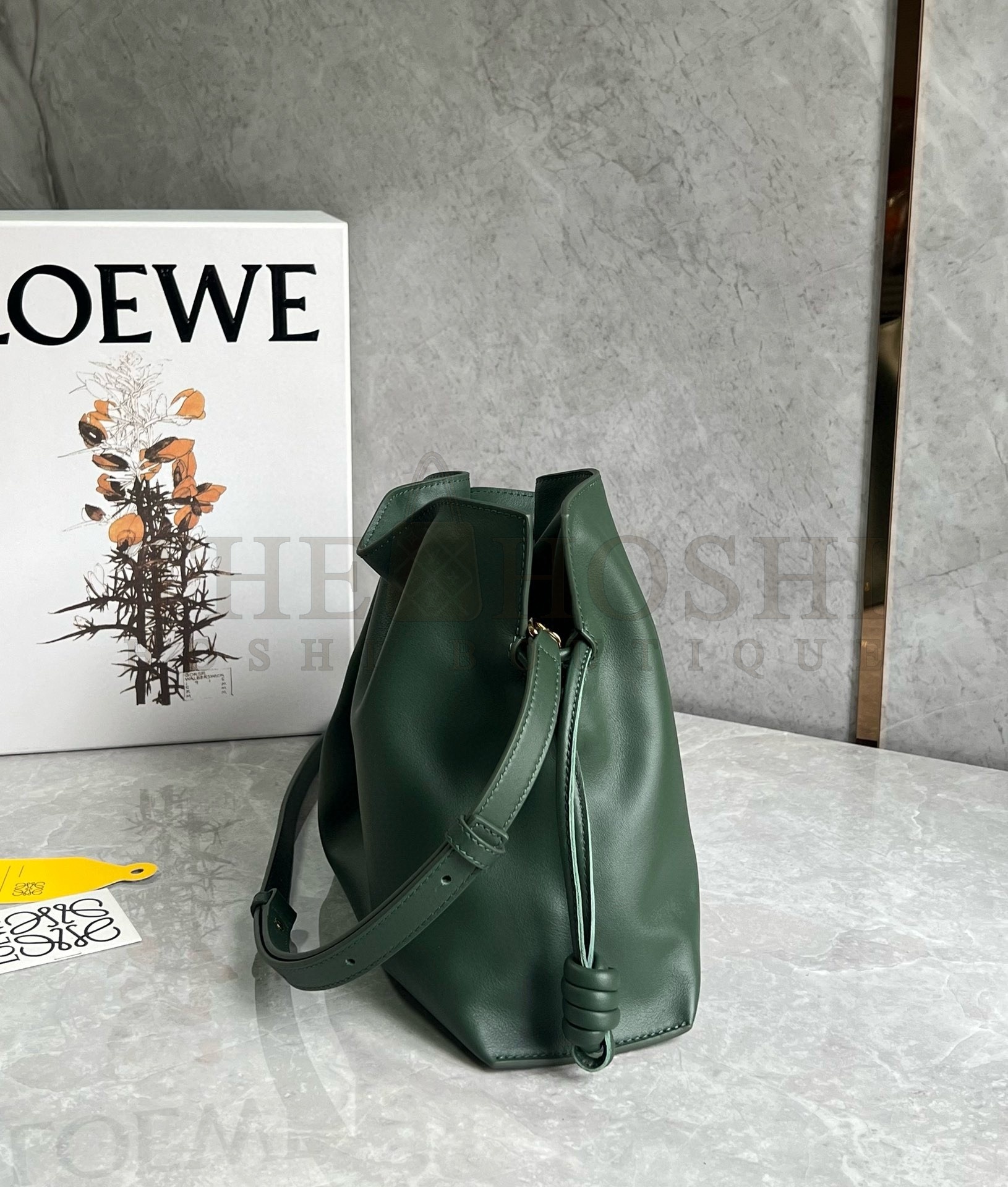 L0ew* Flamenco Clutch Bag in Bottle Green Nappa Calfskin Master Quality