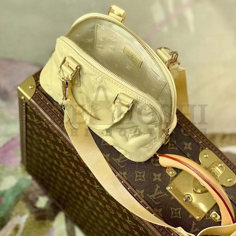 L0vis Vvtt0n LV Women Alma BB Handbag Banana Yellow Quilted Embroidered Calf Master Quality