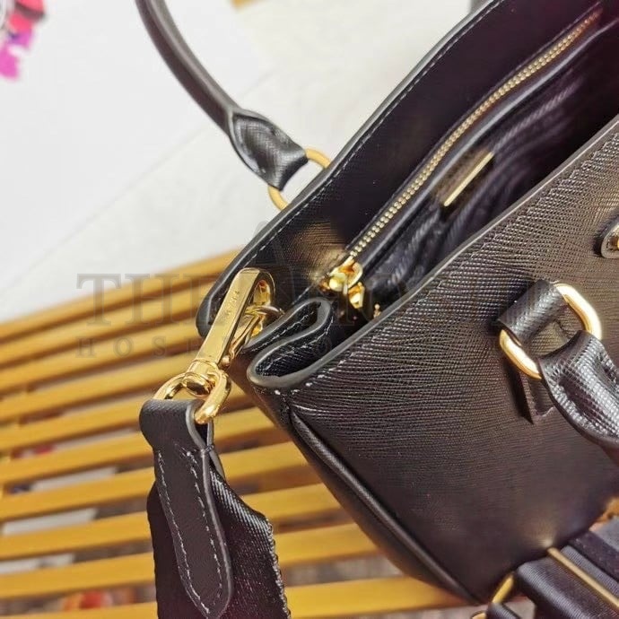 Pra*a Galleria Mini Bag In Black Saffiano Leather Master Quality
