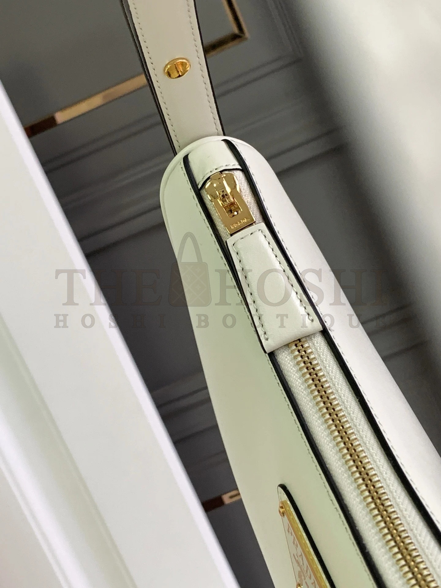 Pra*a Shoulder Bag in Woven Straw and White Leather Master Quality