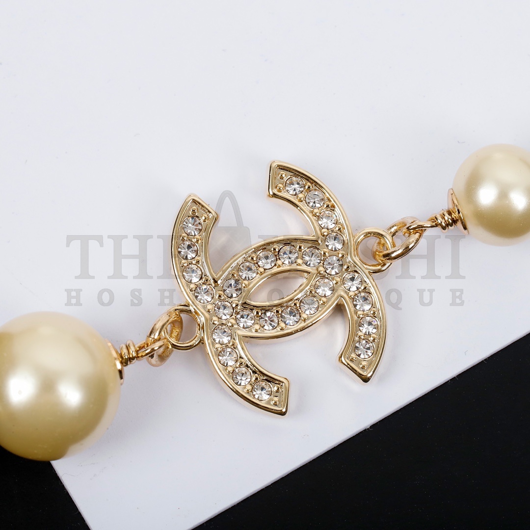 Ch**el necklace Swarovski pearls (only has silve) Master Quality