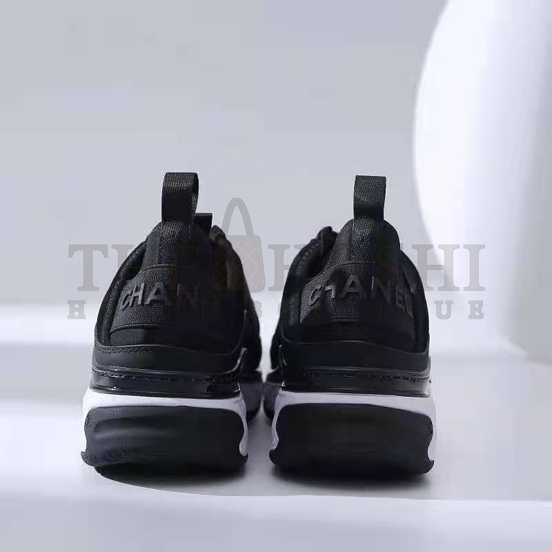 Ch**el Women Sneakers in Velvet Calfskin &amp; Mixed Fibers 1 cm Heel-Black Master Quality