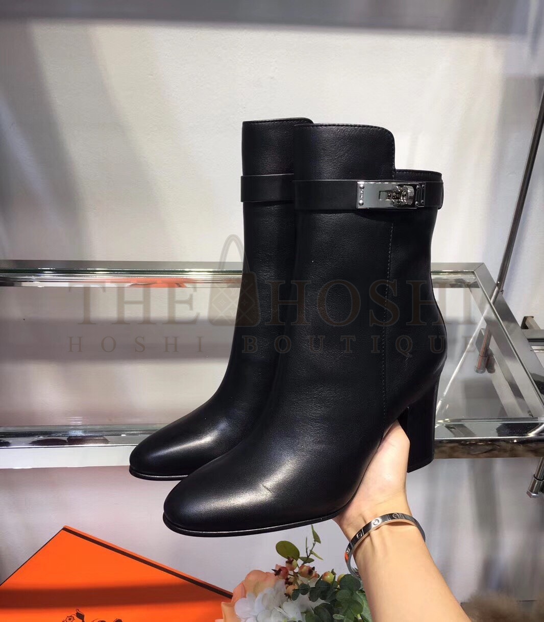 H**me5 Noir Joueuse Ankle Boots Master Quality