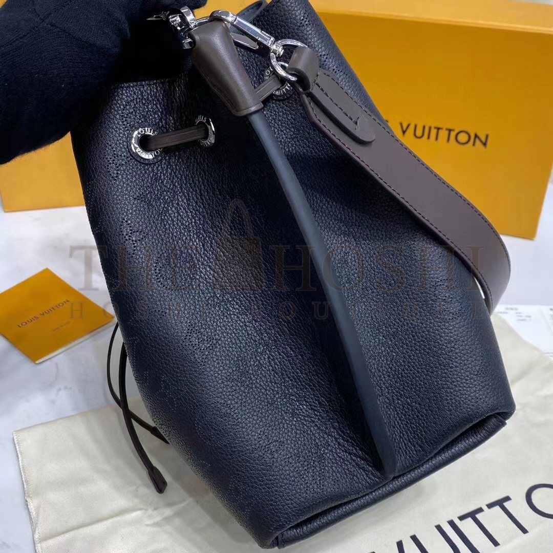 L0vis Vvtt0n LV Women Muria Bucket Bag Black Mahina Perforated Calf Leather Master Quality